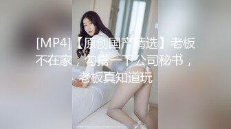 【上】小奶狗发骚求大屌 一根不够 菊花里塞一根 嘴里还要含着一根～