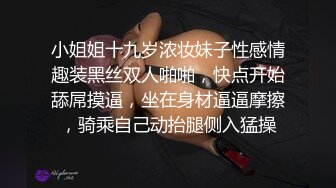 漂亮短发少妇非常有气质，身体柔软，站立一字马开操。