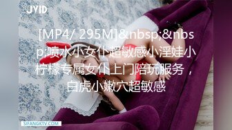 陶艺妹子绝活展示 心里想什么就搓什么 如出一辙所有妹子都搓了个鸡吧