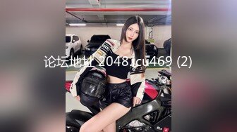 【新速片遞】&nbsp;&nbsp; 偷拍美女裙底风光❤️成都车展银色连衣裙细高跟极品美女，白色窄内+UR级反差骚货黑丝筒袜配情趣开档内裤[502MB/MP4/03:53]