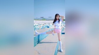 2023-11-21【赵探花】极品00后学妹，168CM大长腿，穿着高筒靴操逼，埋头吃大屌，侧入激情爆操